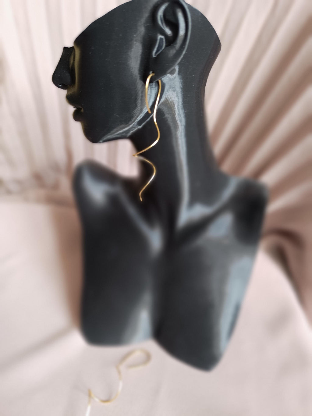 Minimalist Spiral Gold Wire Earrings