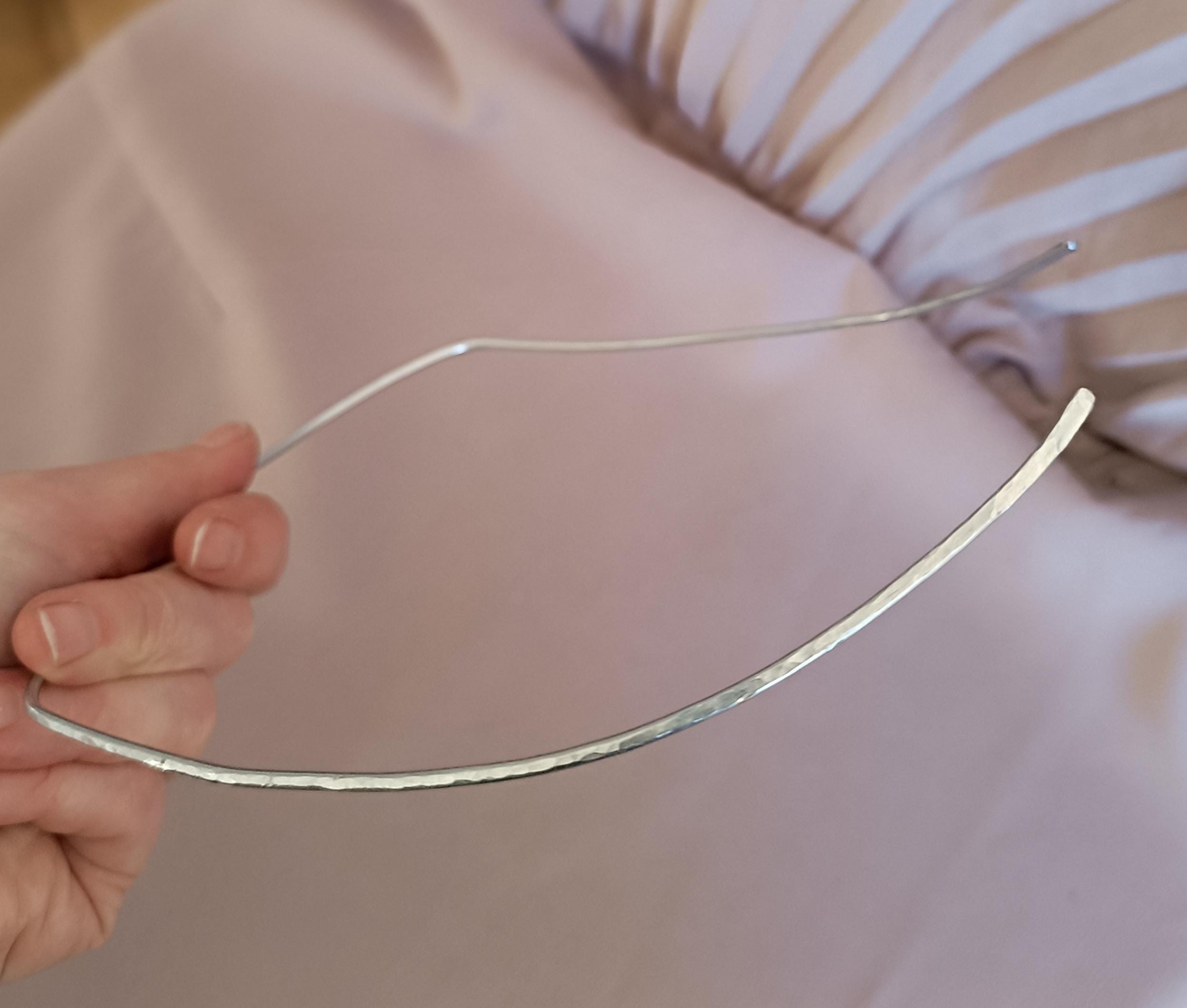 Minimalist Halo Headband – Cold Forged Greek Brass, Copper or Steel Crown, Everyday Hair Accessory, Elven Style Hairband, Easy Braided Hairs