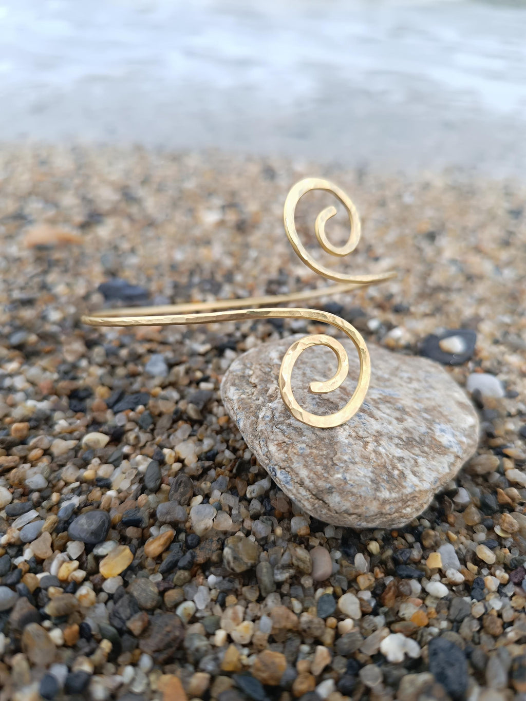 Adjustable Spiral Upper Arm Cuff