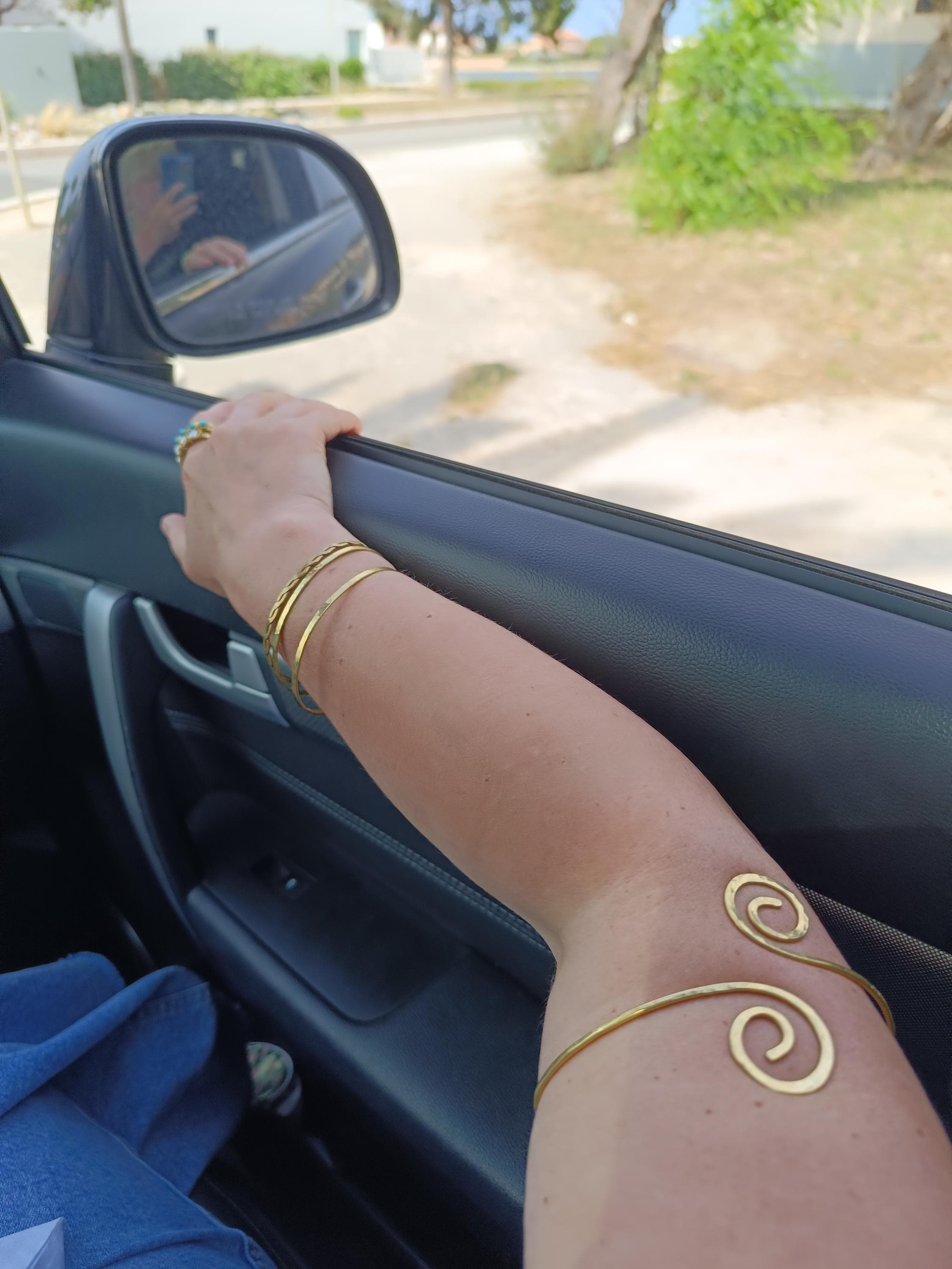 Adjustable Spiral Upper Arm Cuff