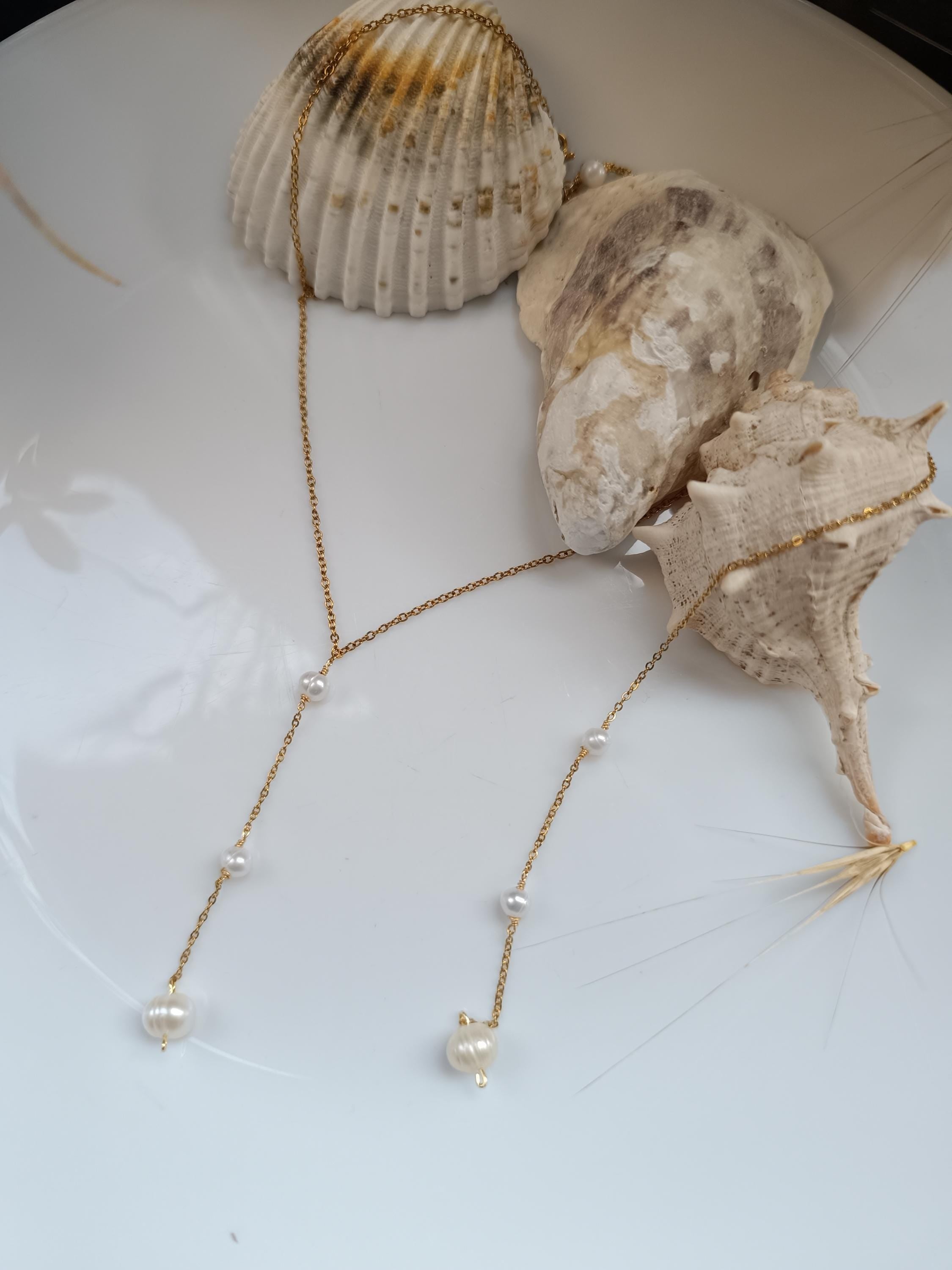 Elegant Double-Sided Pearl Necklace
