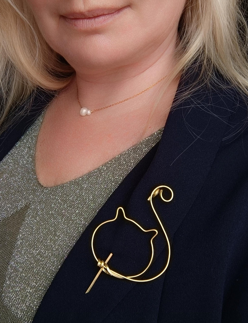 Gold Cat Brooch Brass