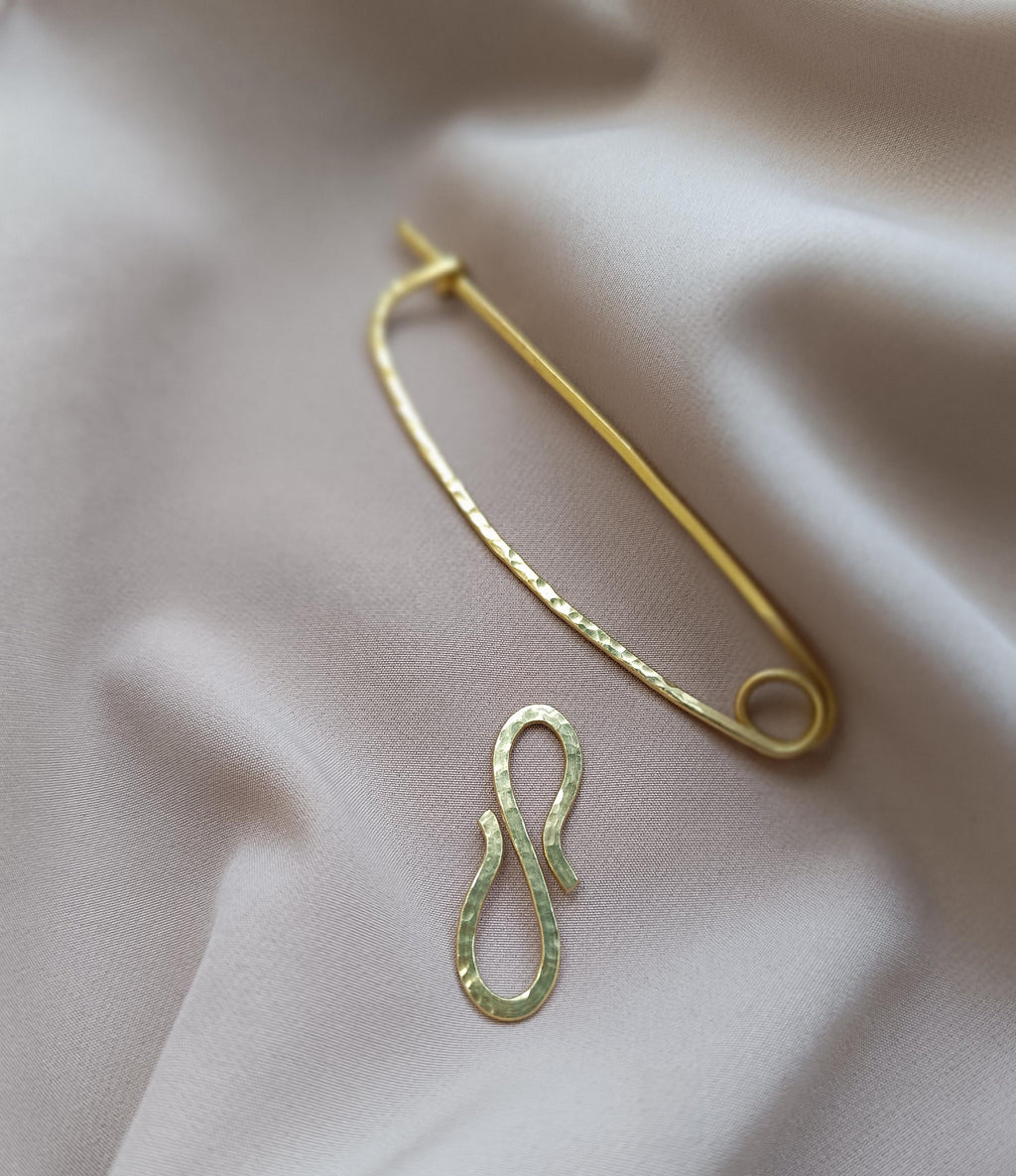 3 in 1 Brooch with Carabiner