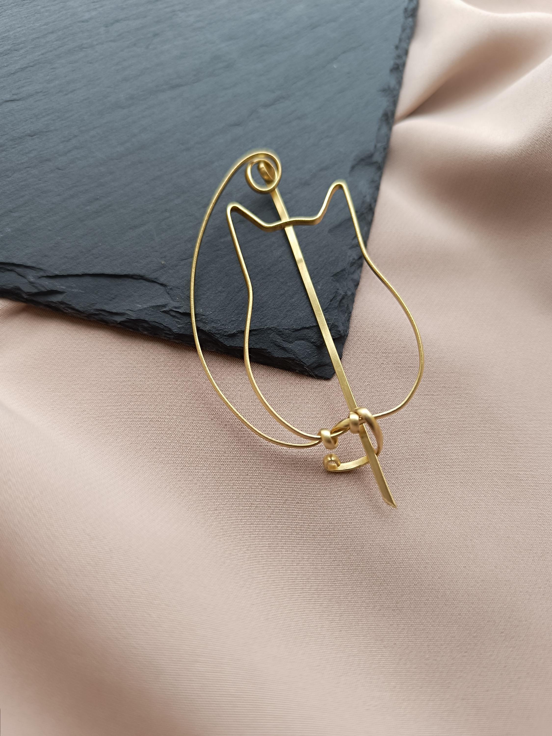 Minimalist Brass Cat Brooch