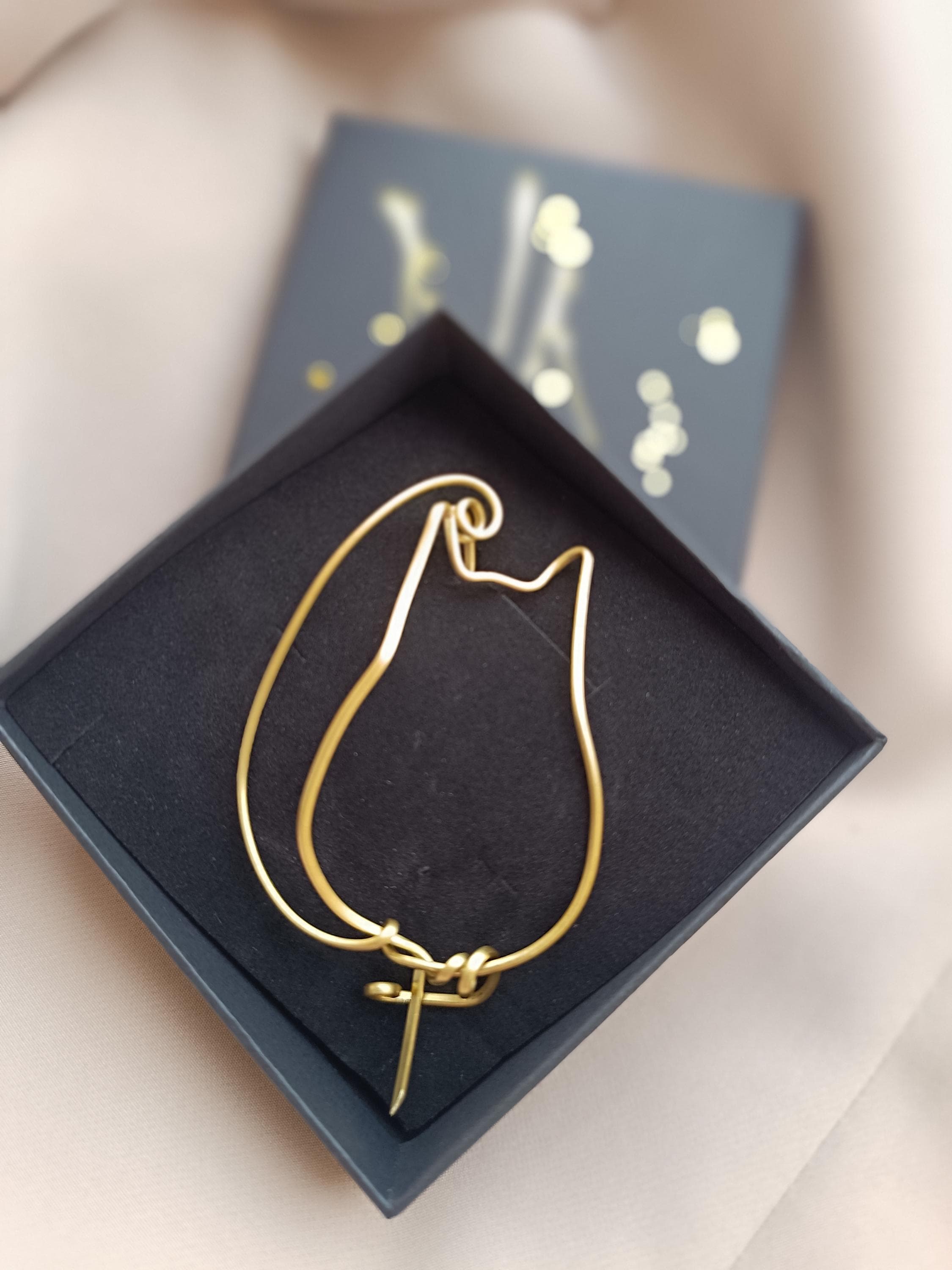 Minimalist Brass Cat Brooch
