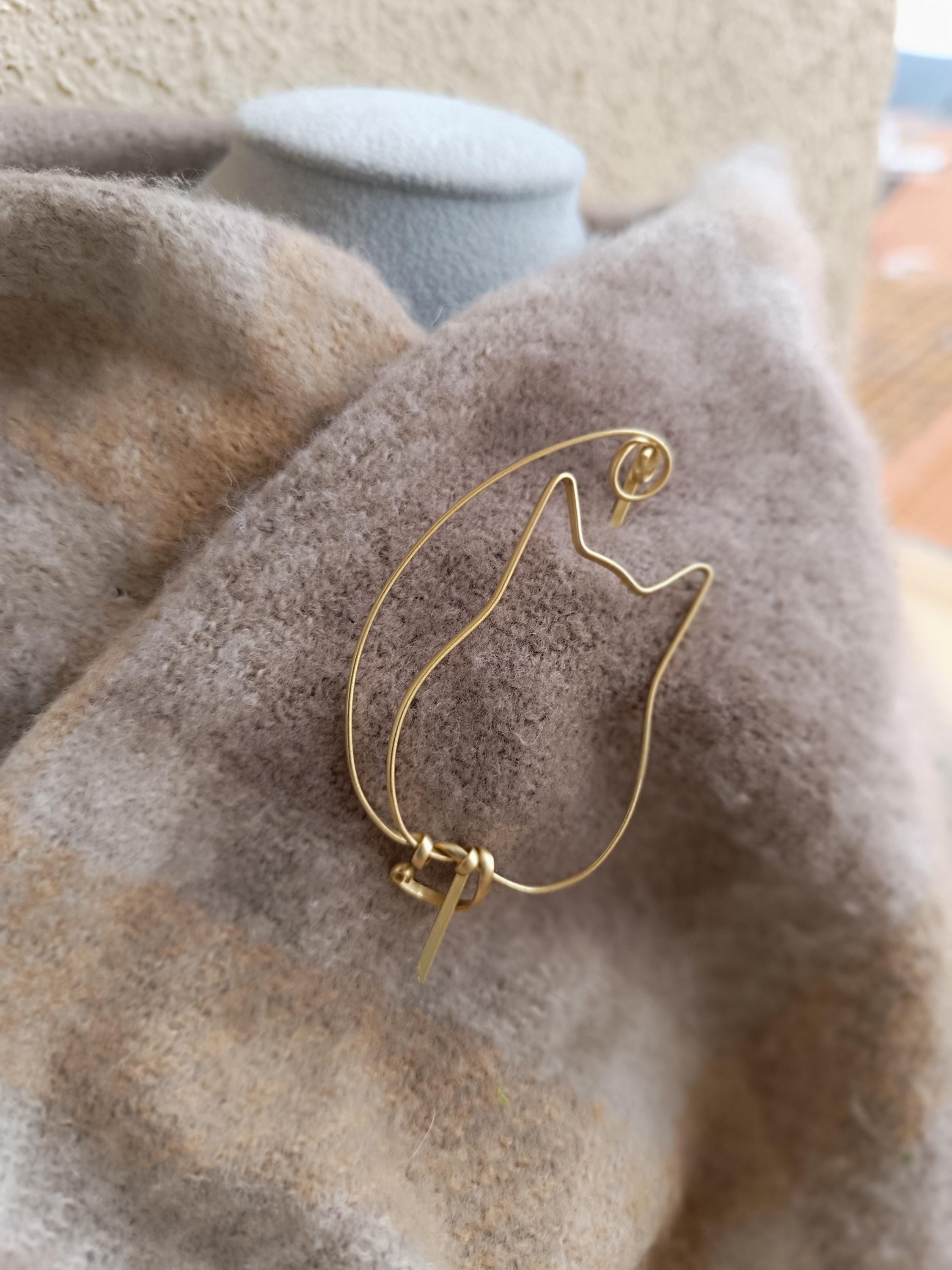 Minimalist Brass Cat Brooch