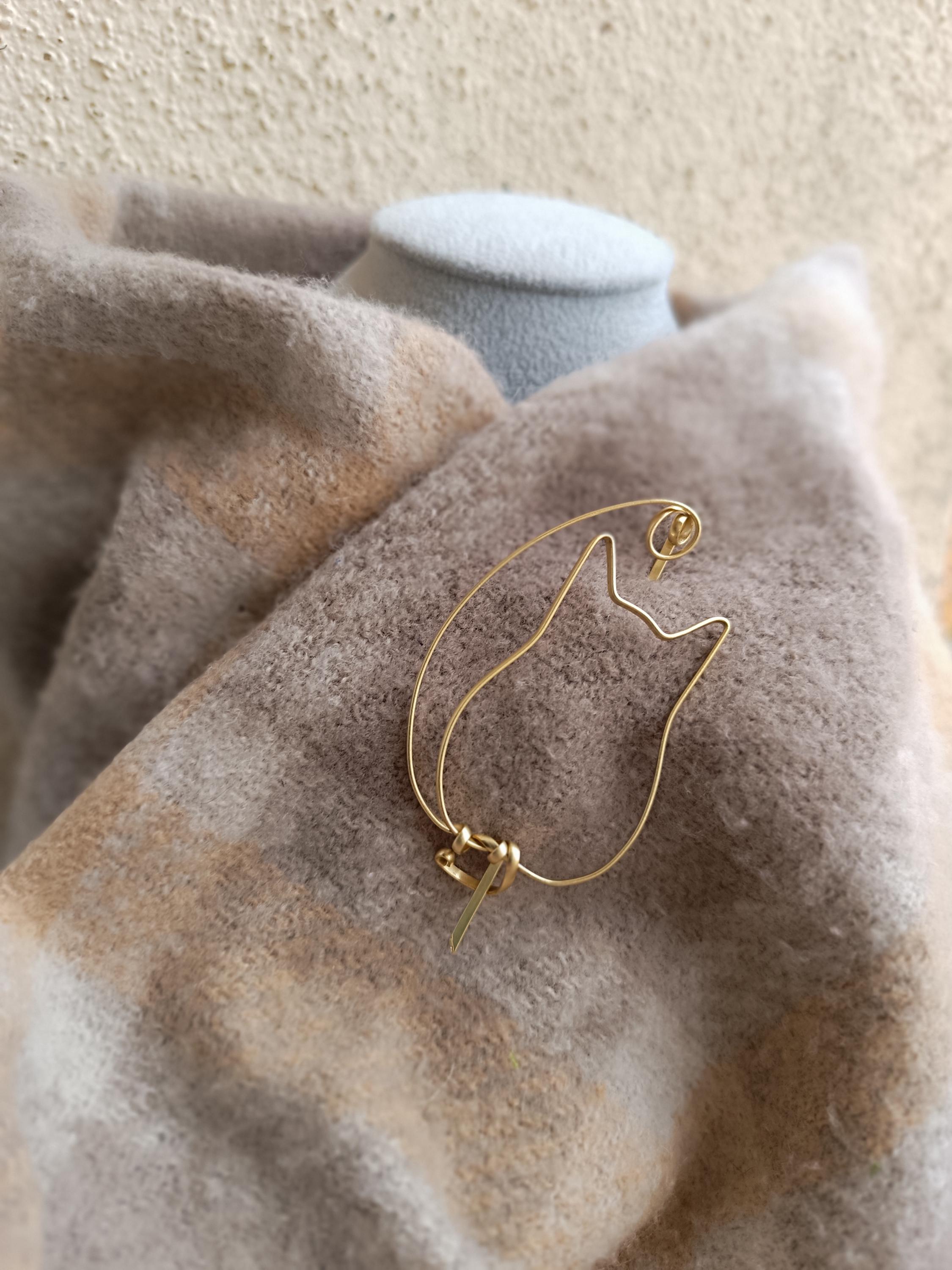 Minimalist Brass Cat Brooch