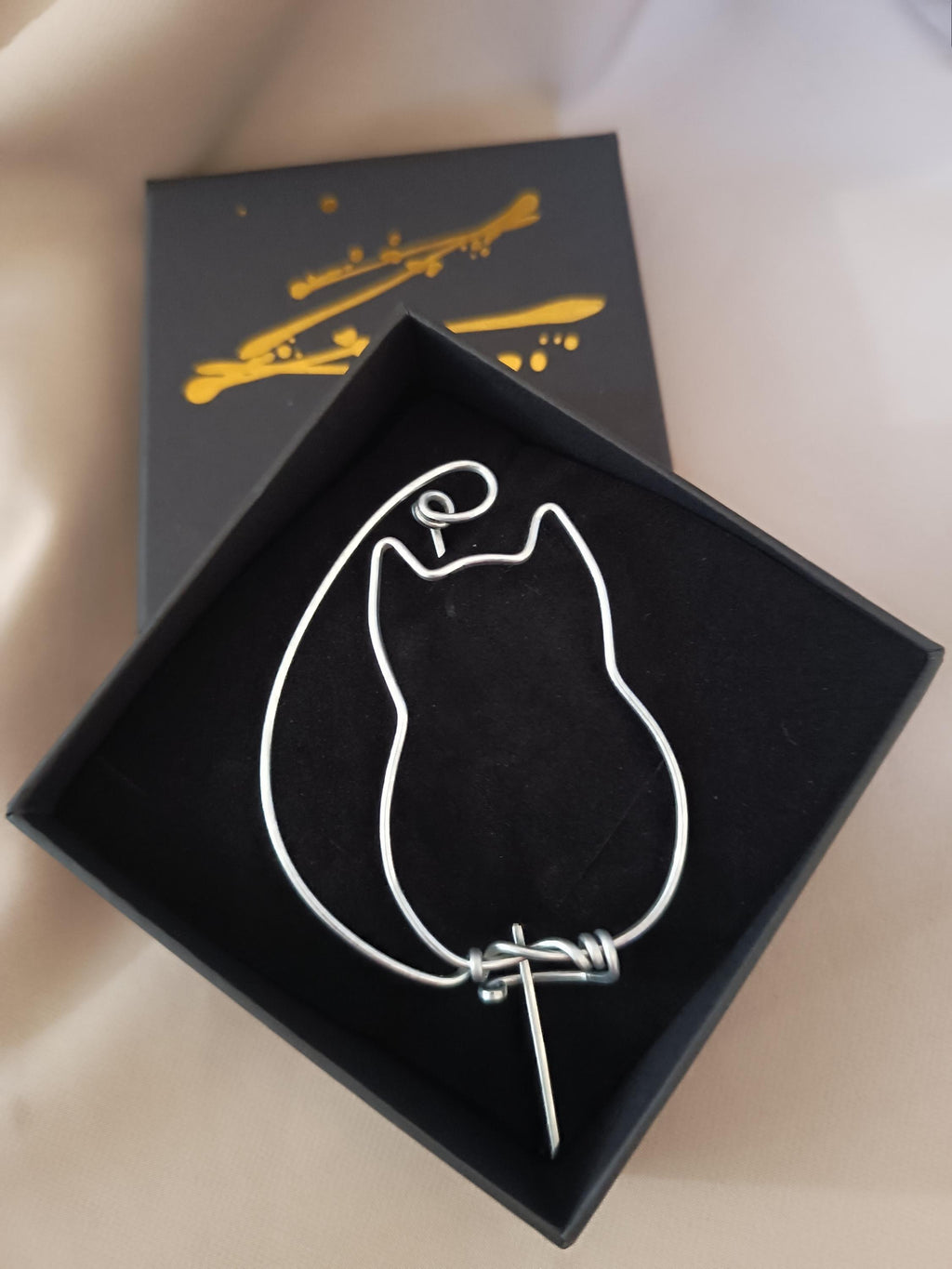 Minimalist Steel Cat Brooch