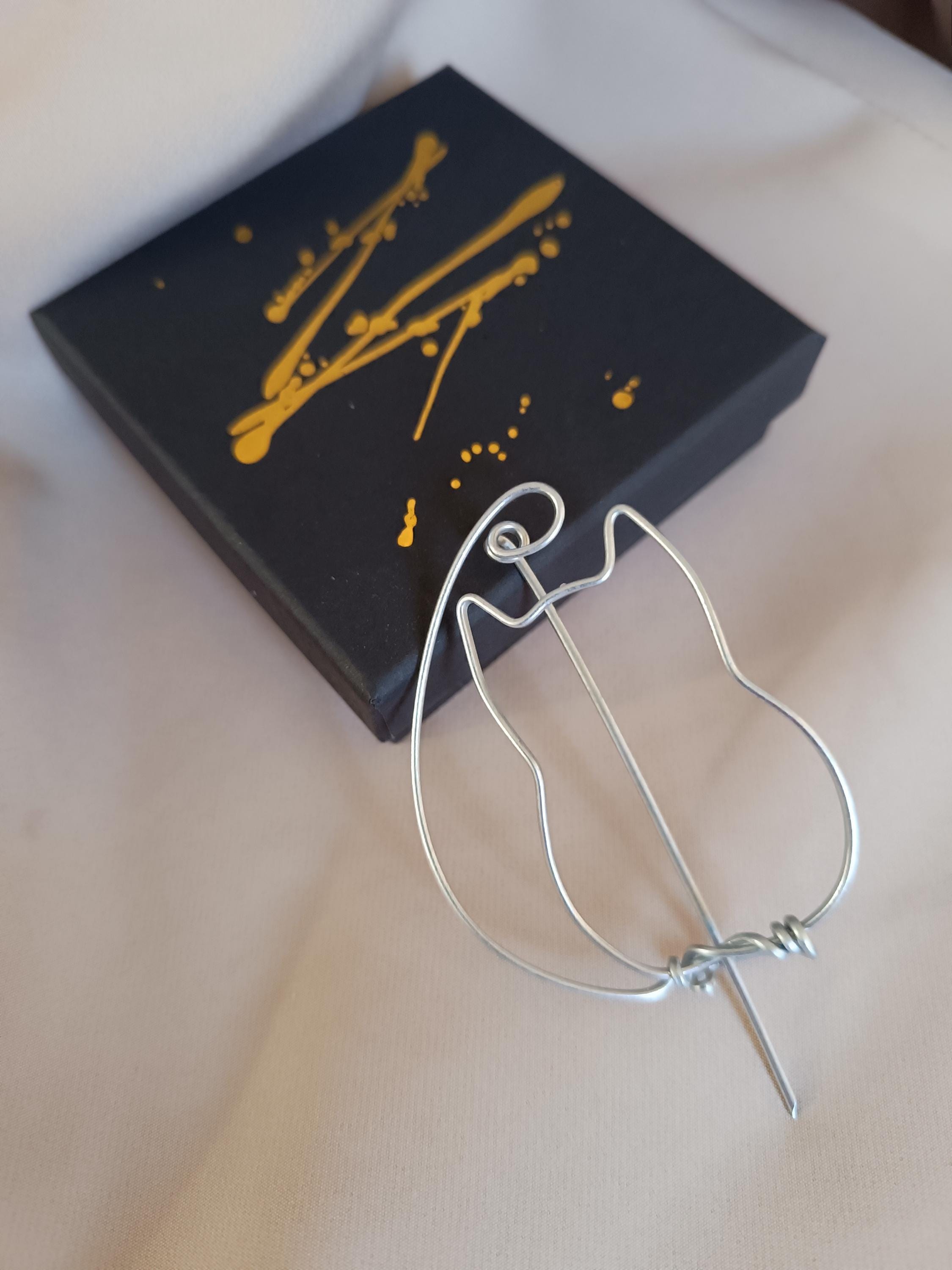 Minimalist Steel Cat Brooch