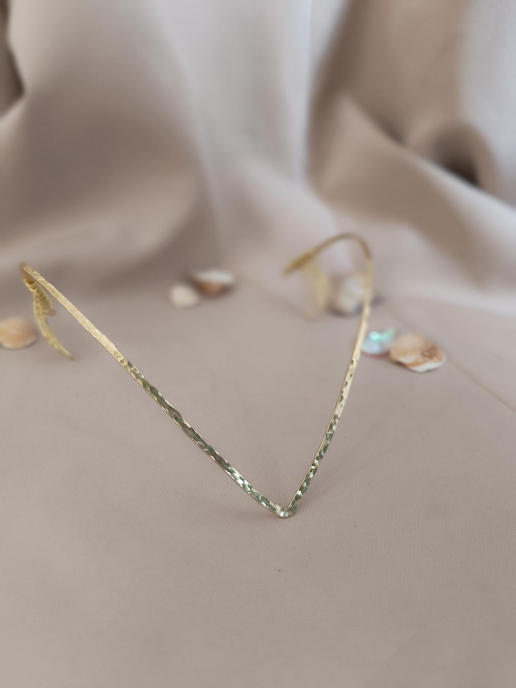 Minimalist Reverse Tiara in Hammered Brass