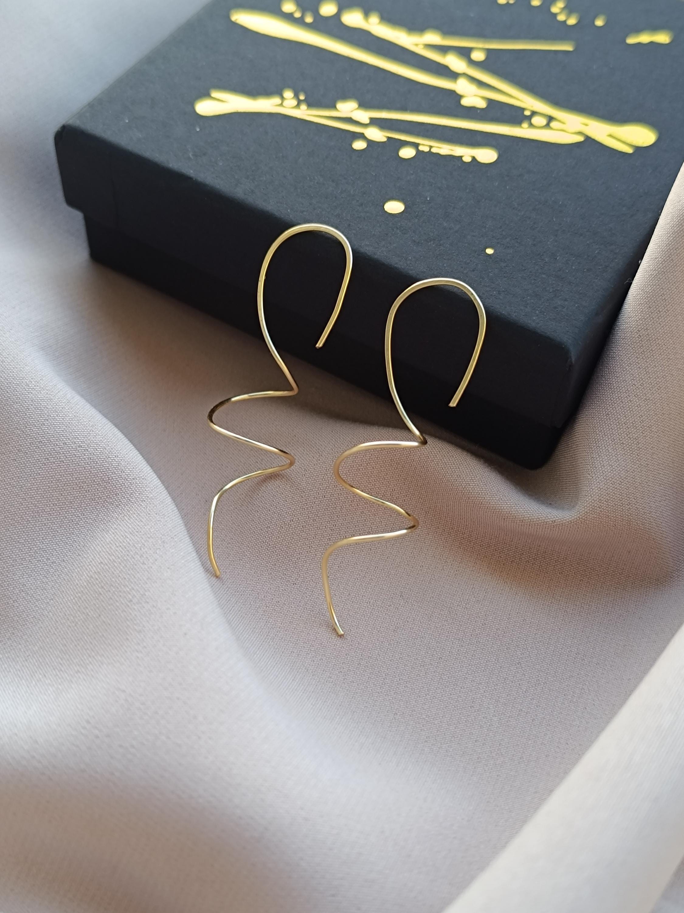 Minimalist Spiral Gold Wire Earrings