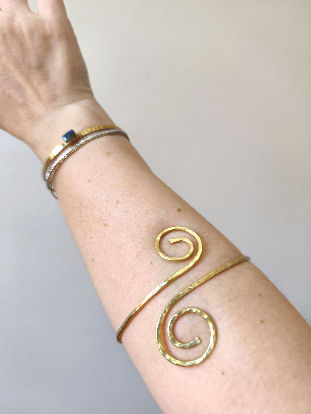 Adjustable Spiral Upper Arm Cuff