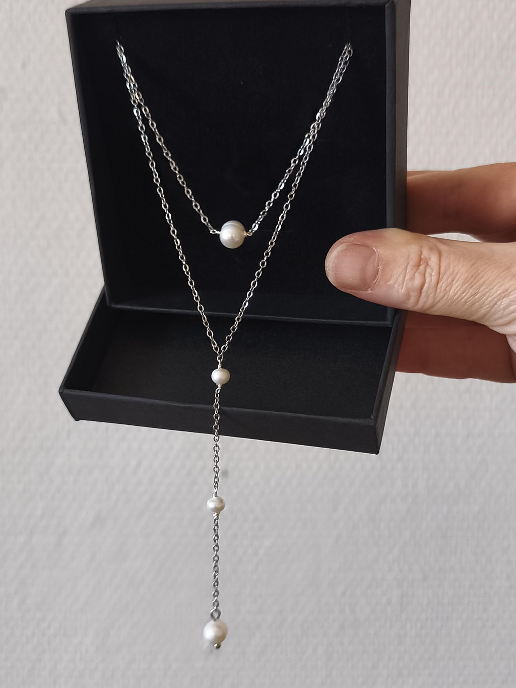 Minimalist Back Necklace with Pearls