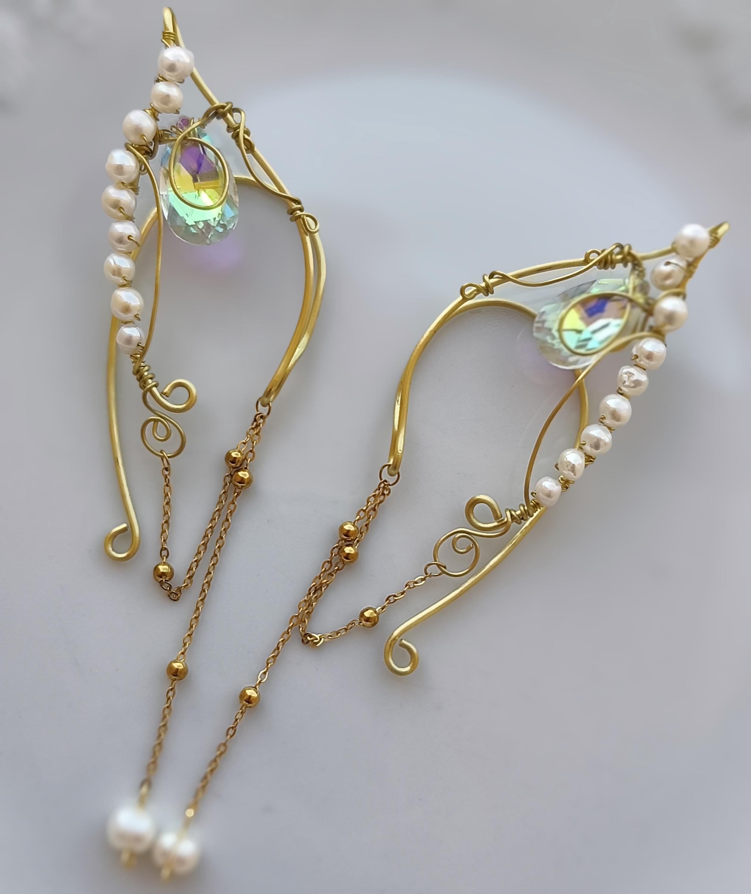 Elven Ear Cuff with Green Crystal