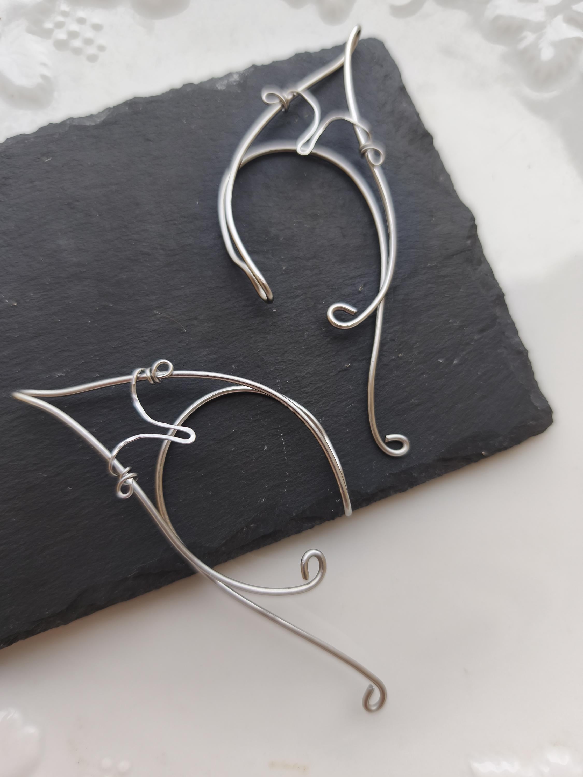 Stainless Steel V Ear Wrap
